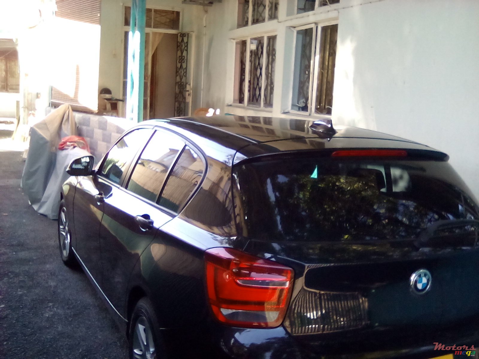 2011' BMW 116 F/option photo #1