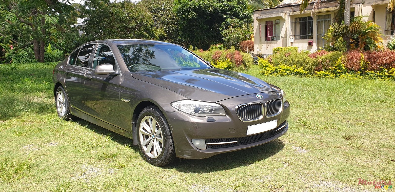 2010' BMW 520 F10 photo #1