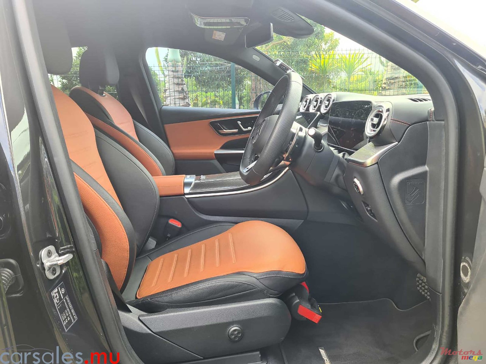 2025' Mercedes-Benz GLC 43 AMG 4Matic photo #5