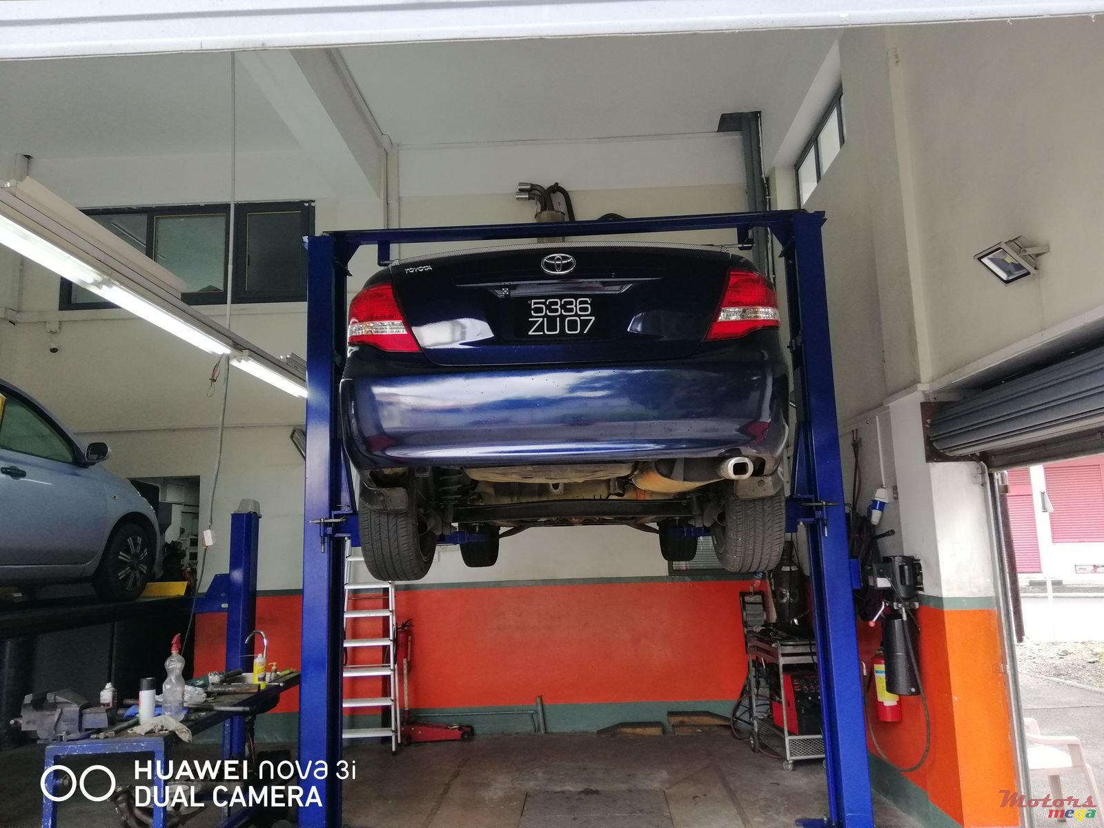 2007' Toyota Axio photo #4