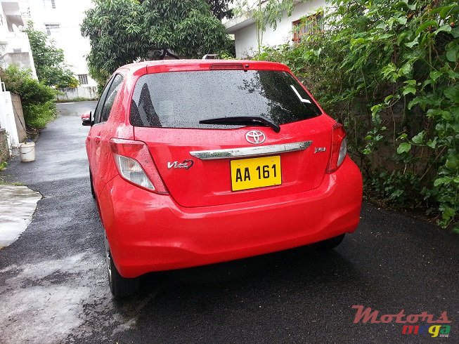 2012' Toyota Vitz photo #1