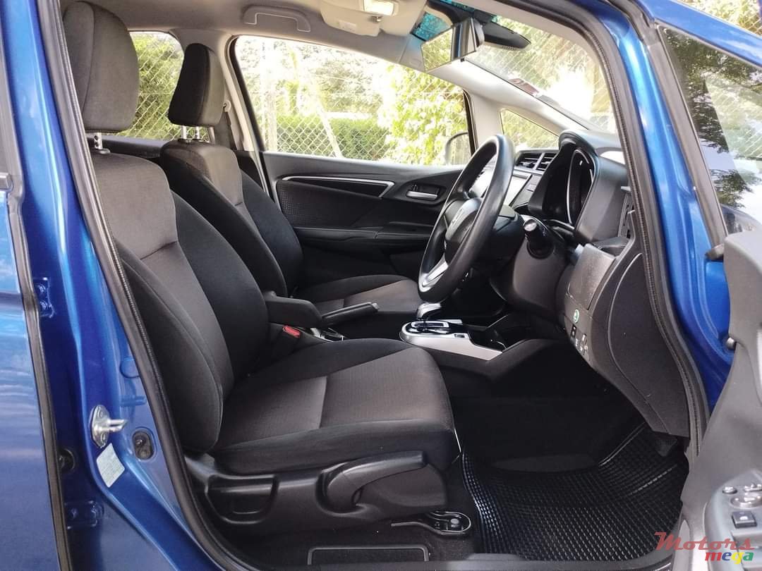 2017' Honda Fit photo #2