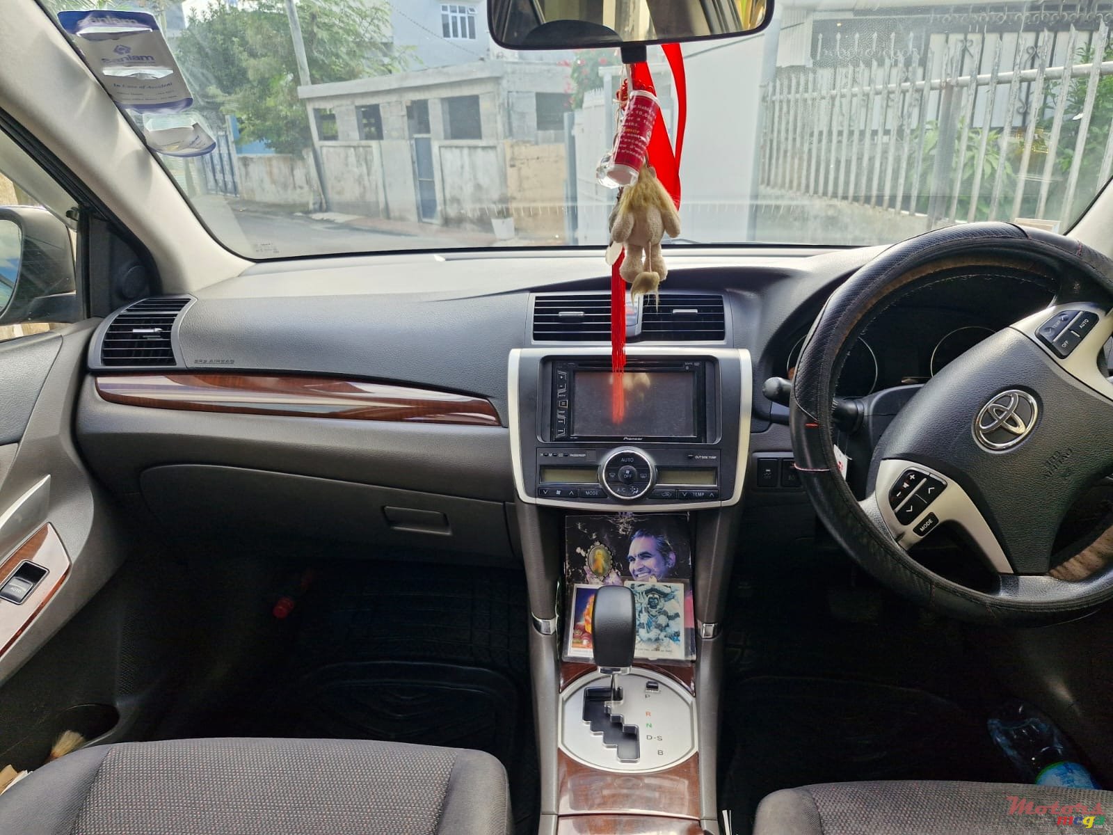 2015' Toyota Allion photo #6