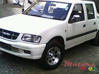 1999' Isuzu KB Series photo #1
