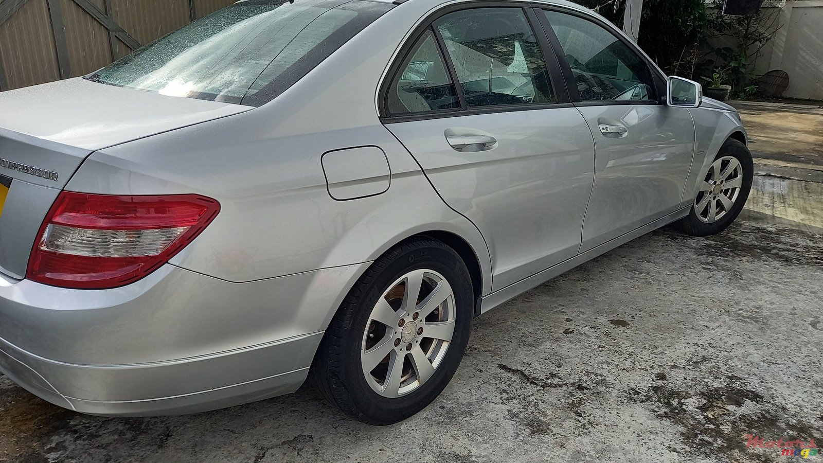 2009' Mercedes-Benz C 180 photo #4