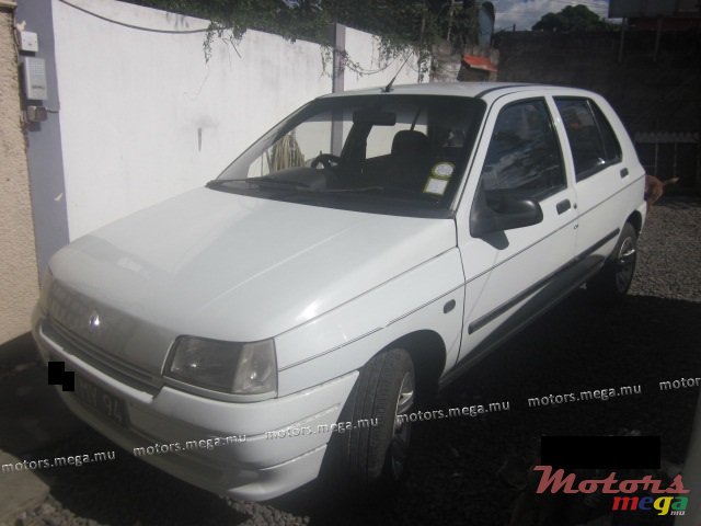 1994' Renault photo #2