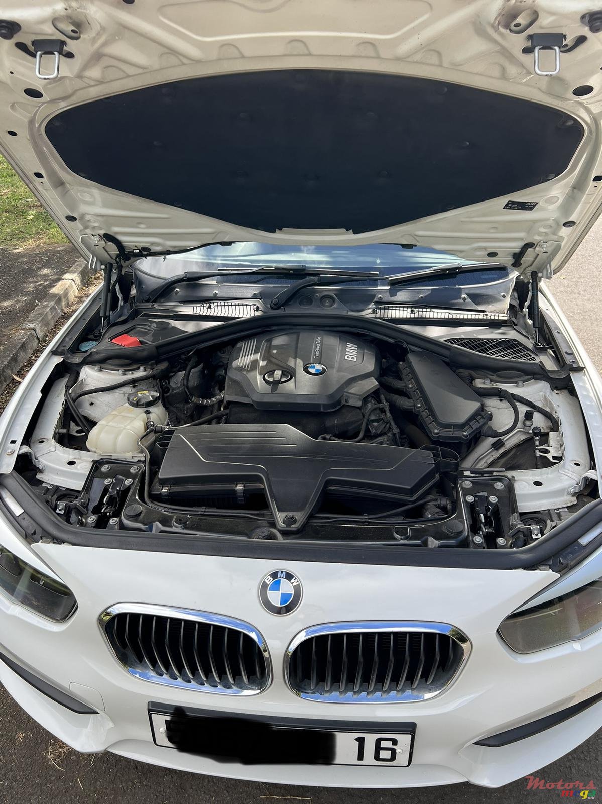 2016' BMW 1 Series photo #3