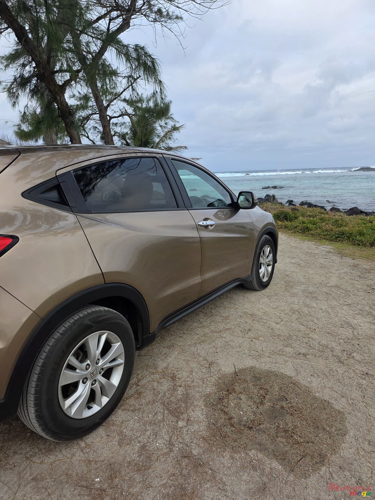 2016' Honda Vezel photo #2