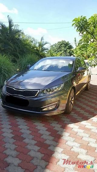 2012' Kia Optima photo #2