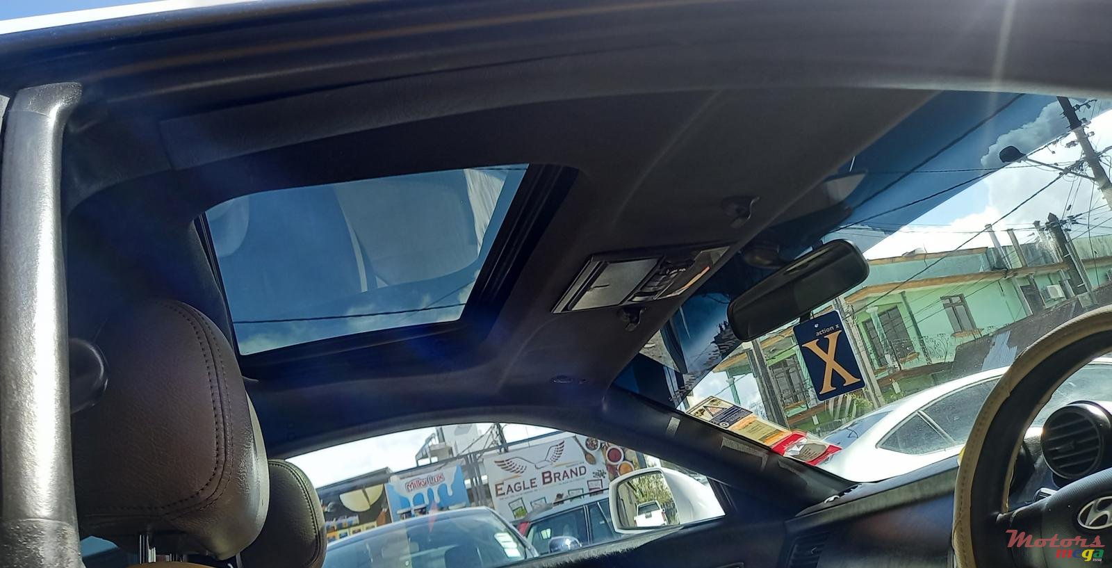 2004' Hyundai Tuscani photo #7