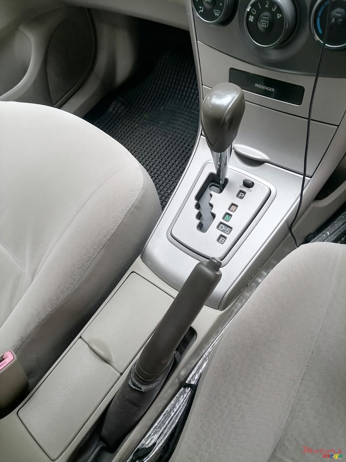 2011' Toyota Axio photo #5