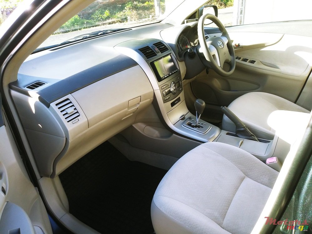 2011' Toyota Axio X HID Limited photo #5