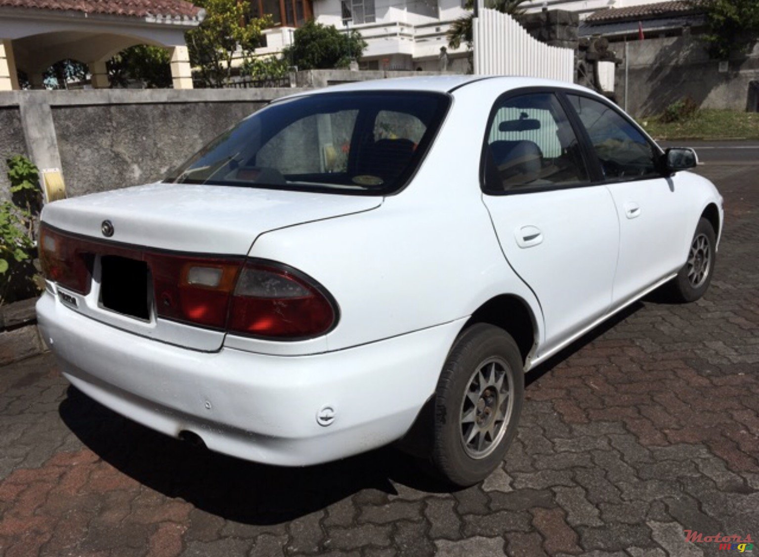 1997' Mazda 323 photo #4