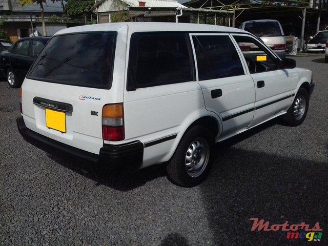 1991' Toyota Autovan photo #6