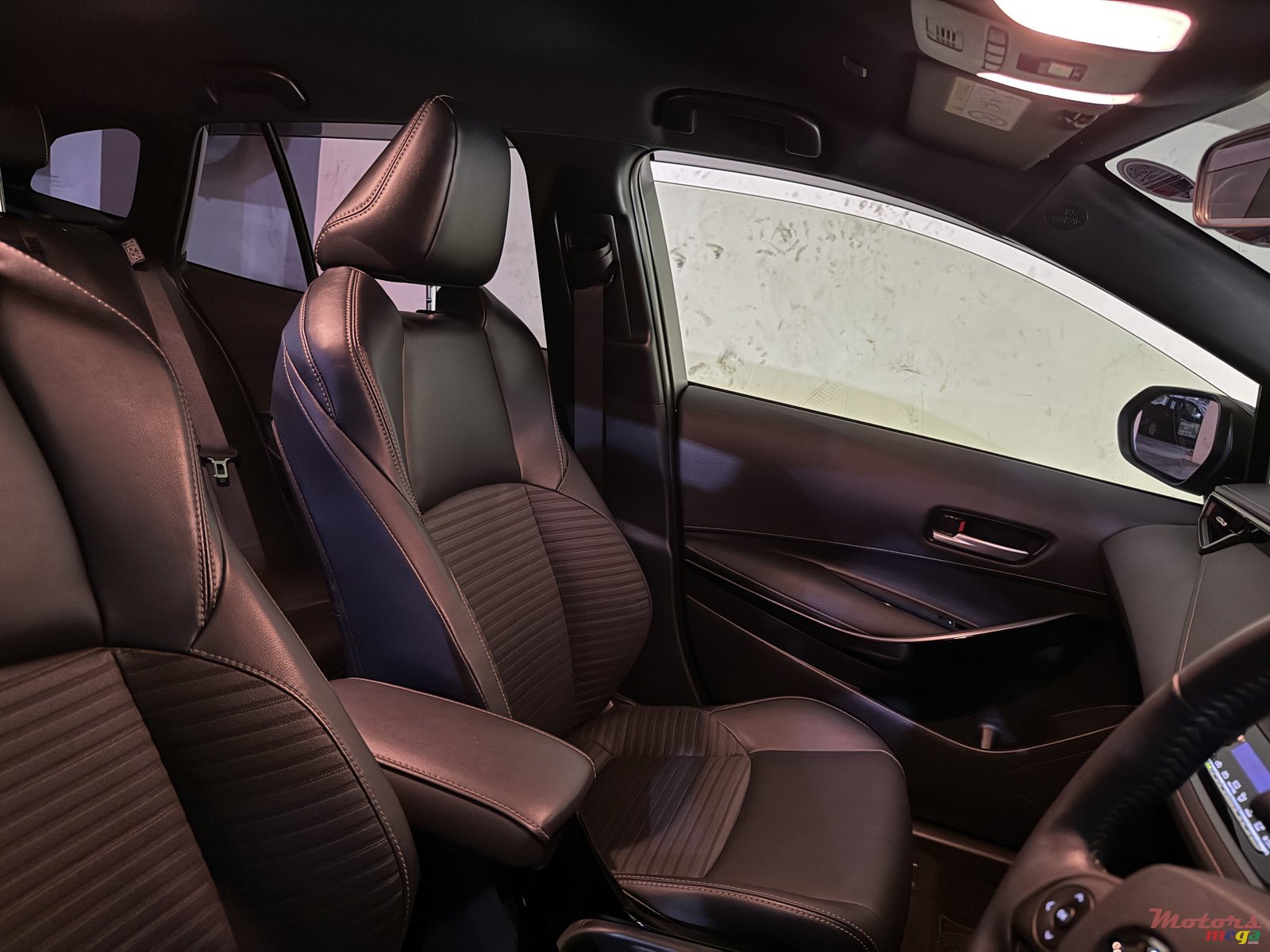 2023' Toyota Corolla GZ Sport WXB Touring photo #7