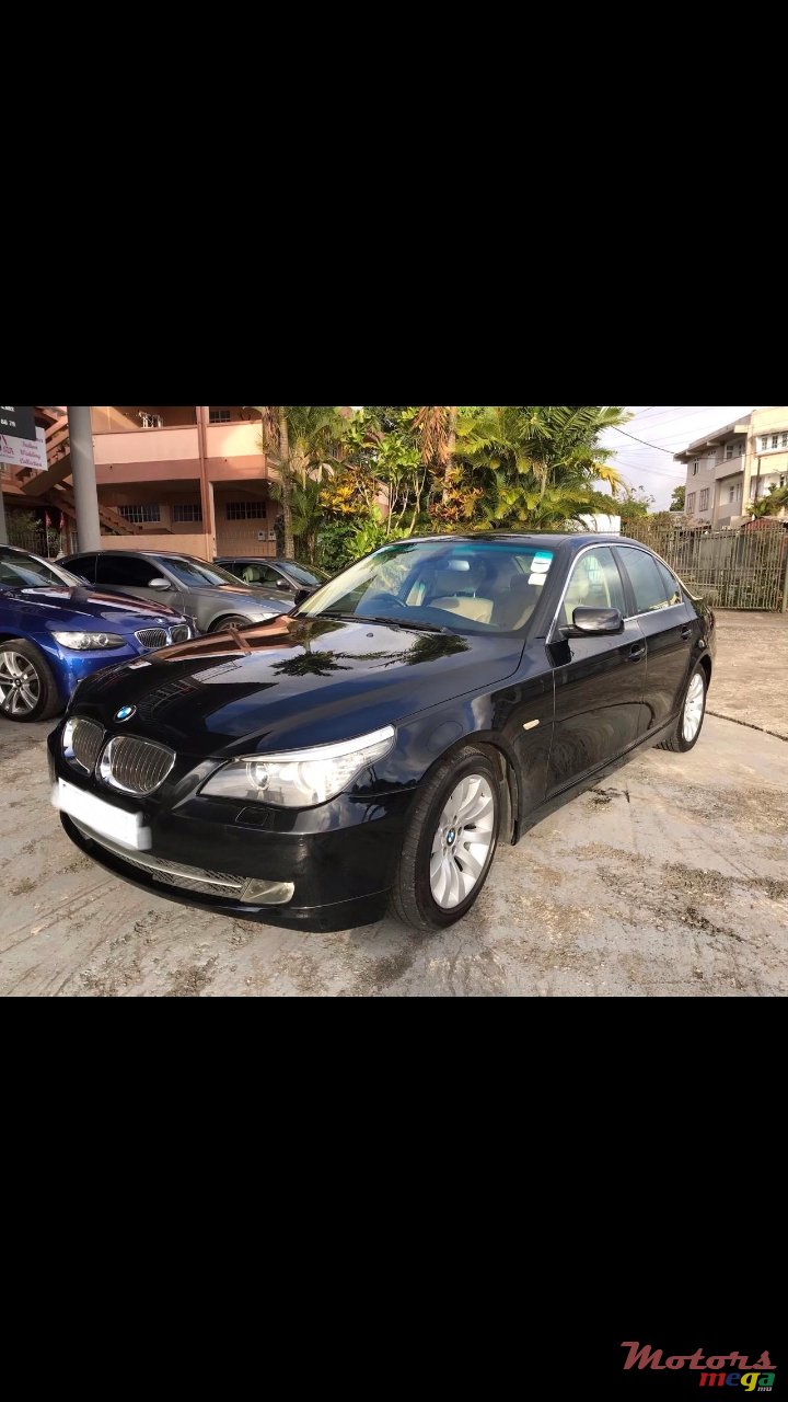2007' BMW 540 photo #1