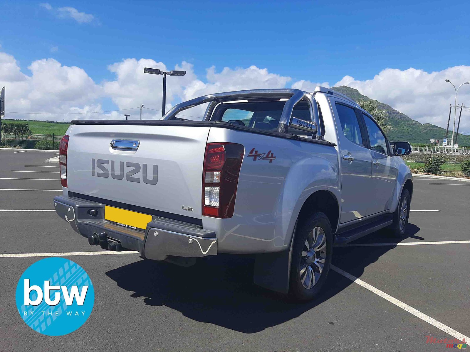 2018' Isuzu KB Series photo #3