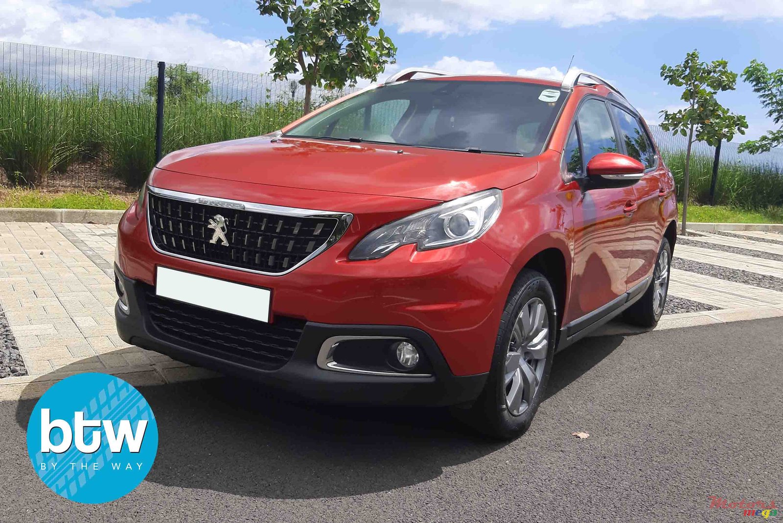2018' Peugeot 2008 photo #2