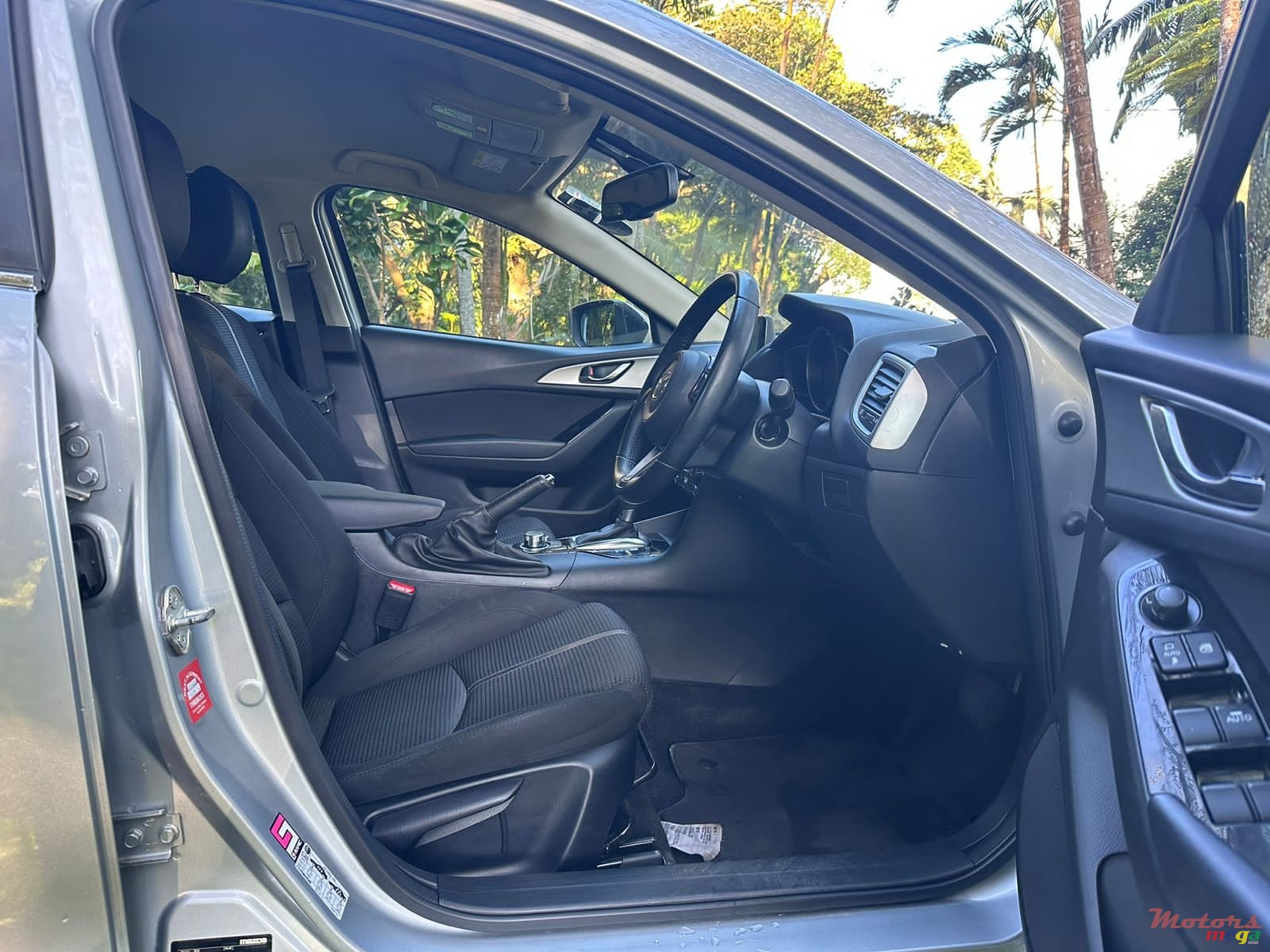 2018' Mazda 3 photo #4