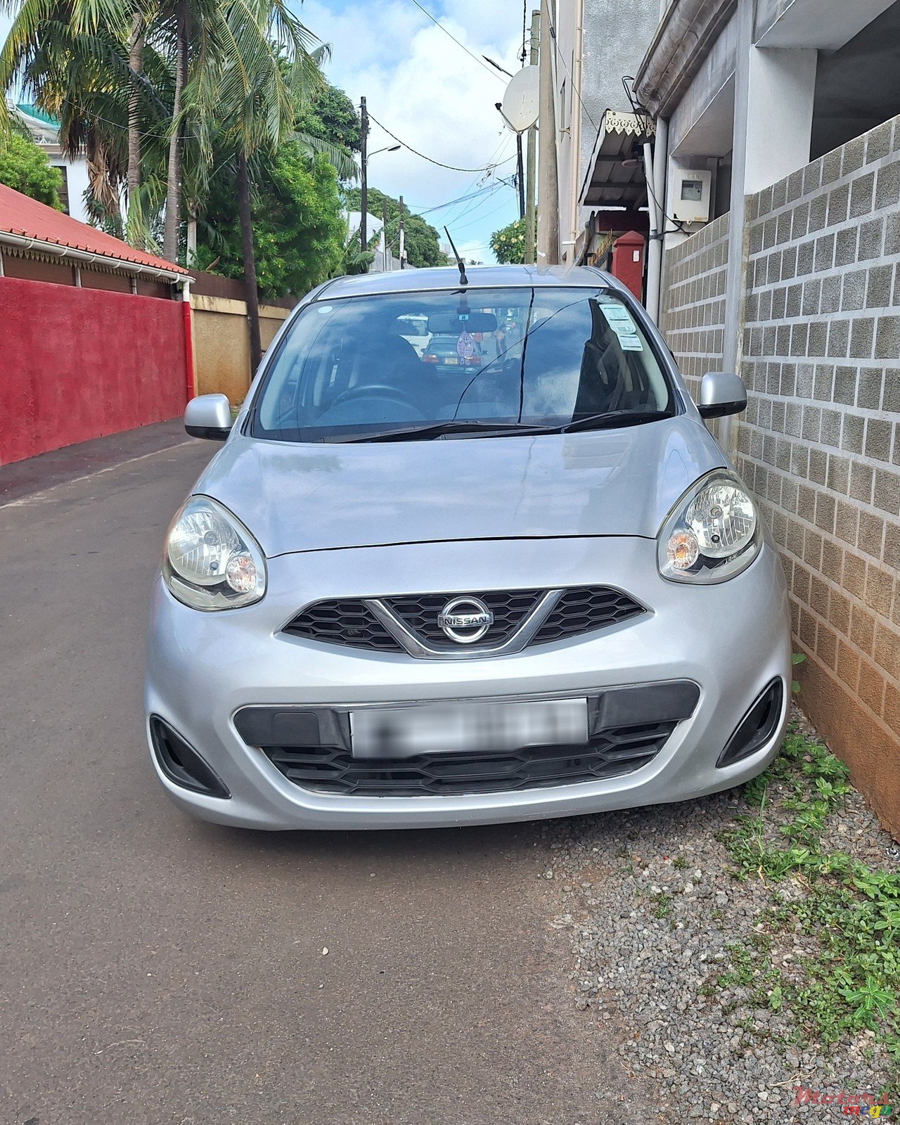 2014' Nissan March photo #1