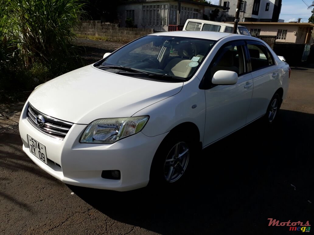 2009' Toyota Axio photo #1