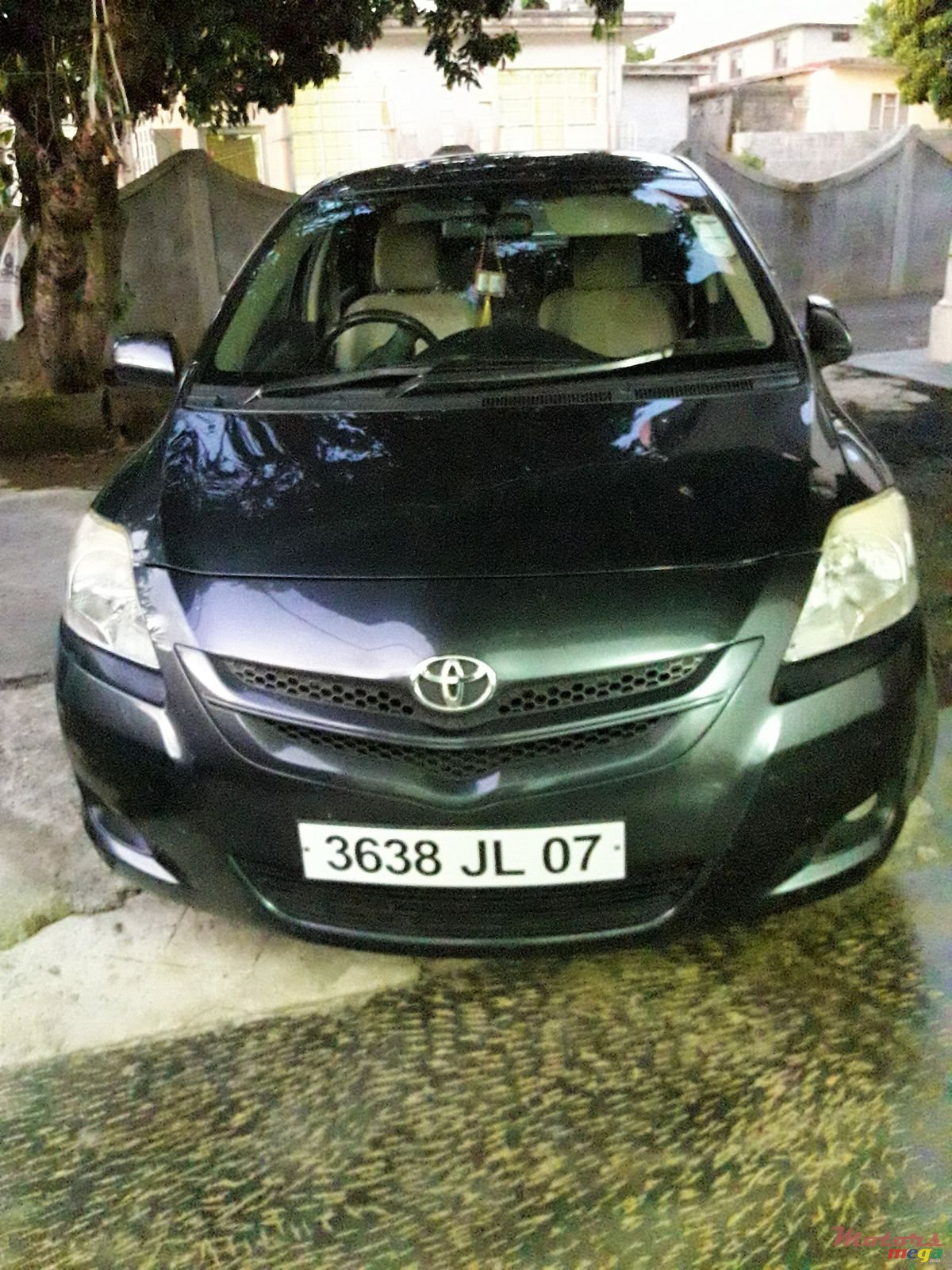 2007' Toyota Yaris photo #2