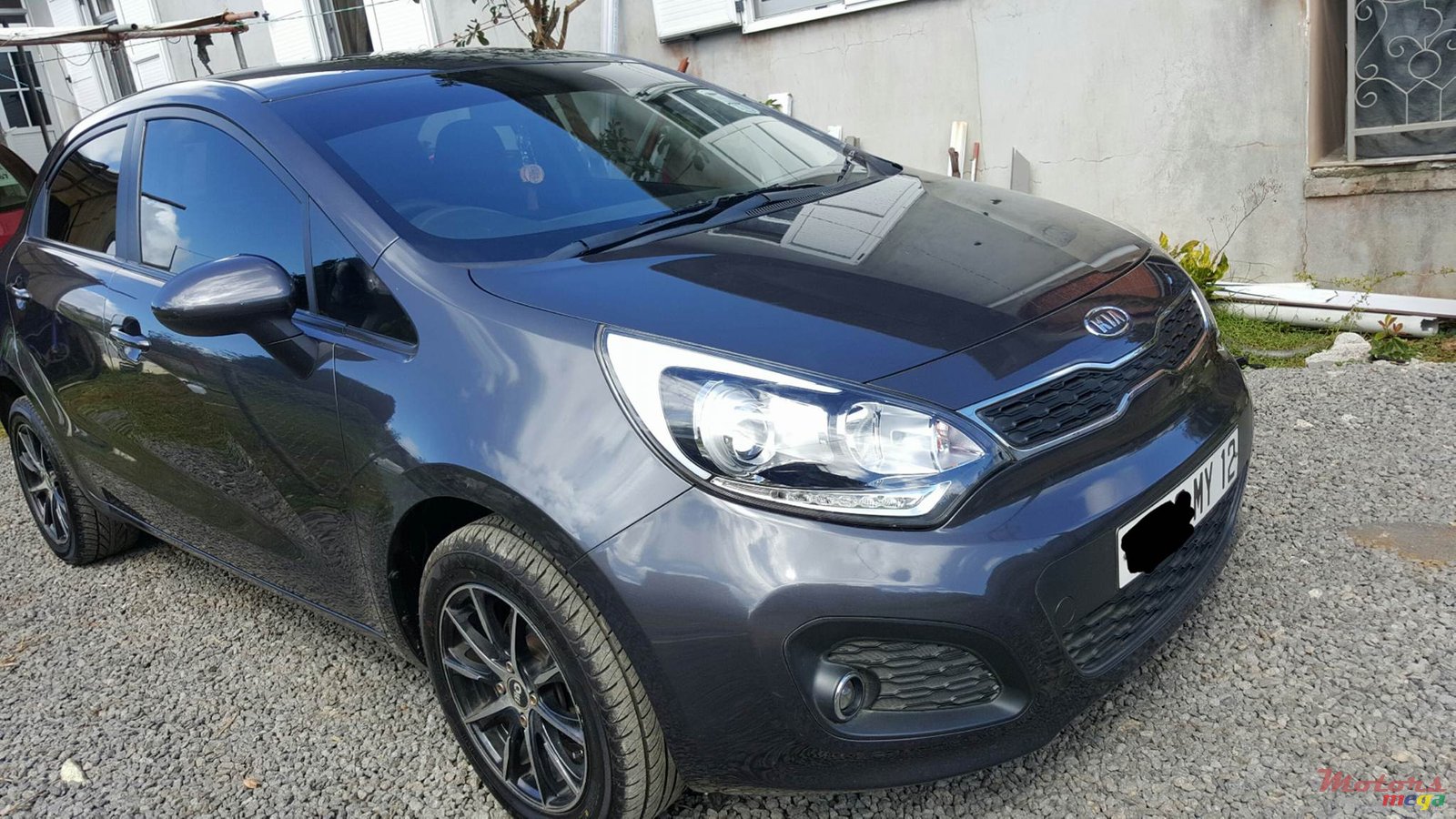 2012' Kia Rio photo #1