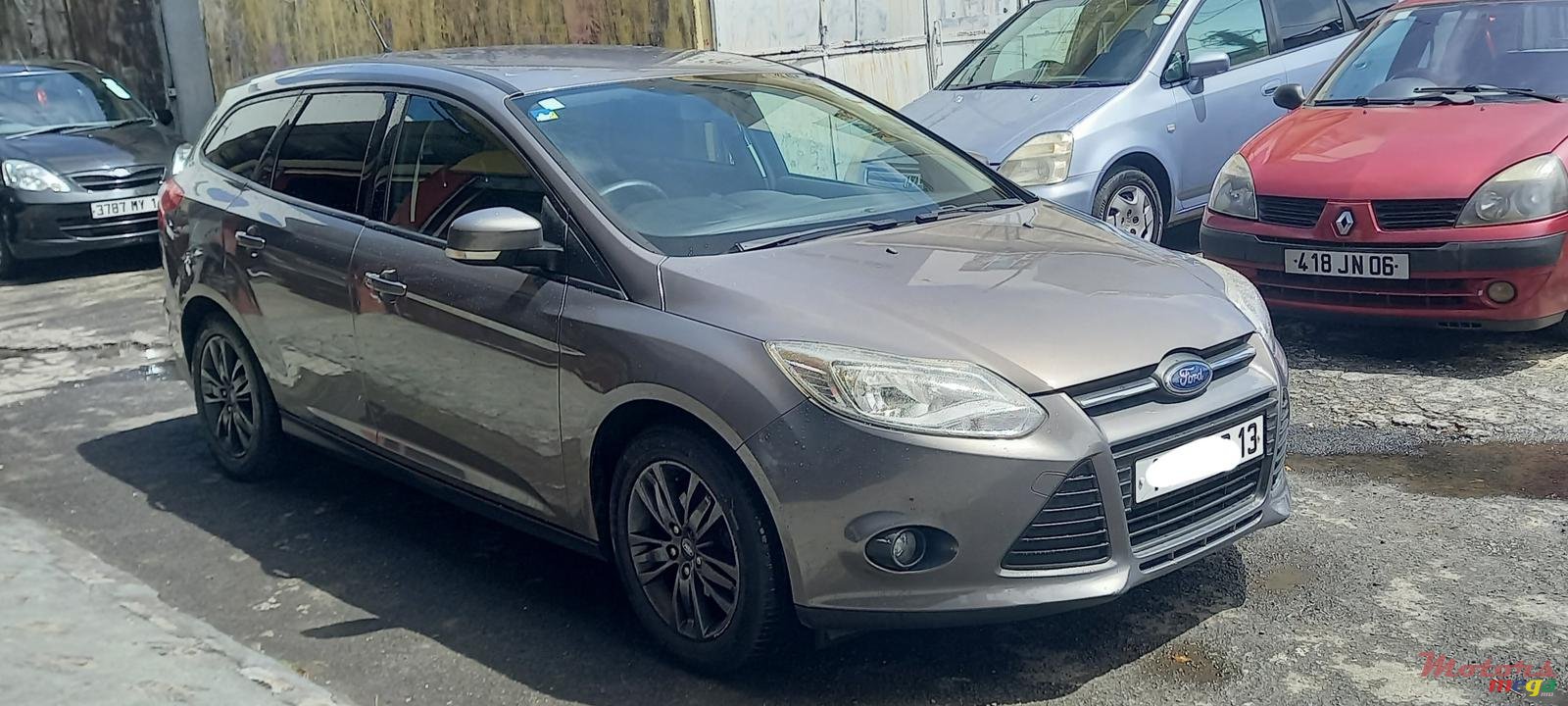 2013' Ford Focus Stationwagon photo #1