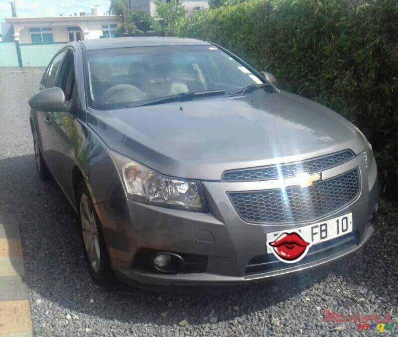 2010' Chevrolet Cruze LT [SUNROOF] photo #1