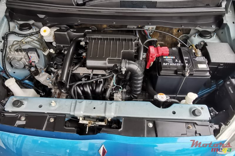 2014' Mitsubishi Mirage photo #4