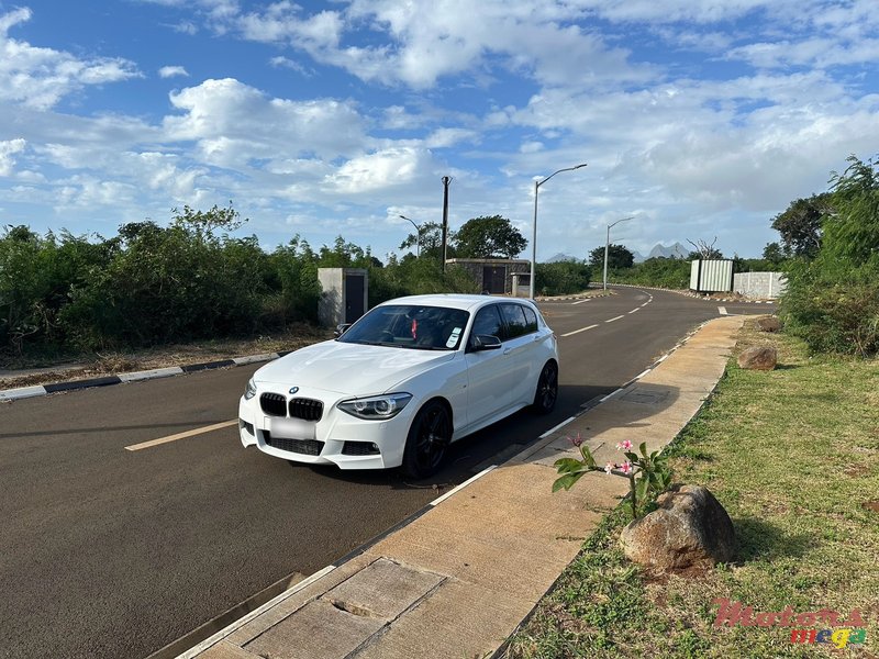 2015' BMW 1 Series M photo #1