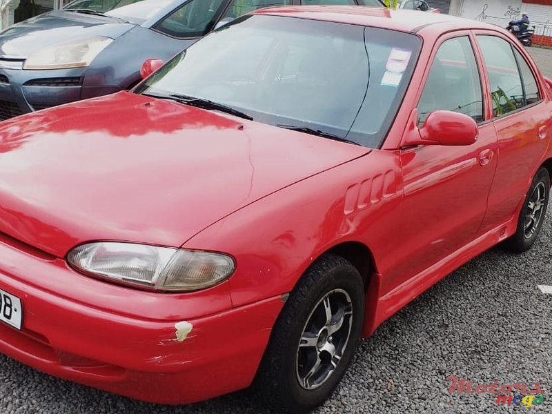 1998' Hyundai Accent photo #3