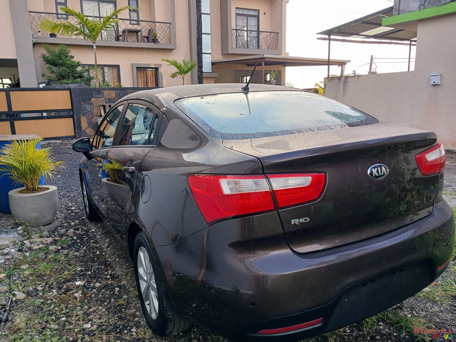 2013' Kia Rio photo #3