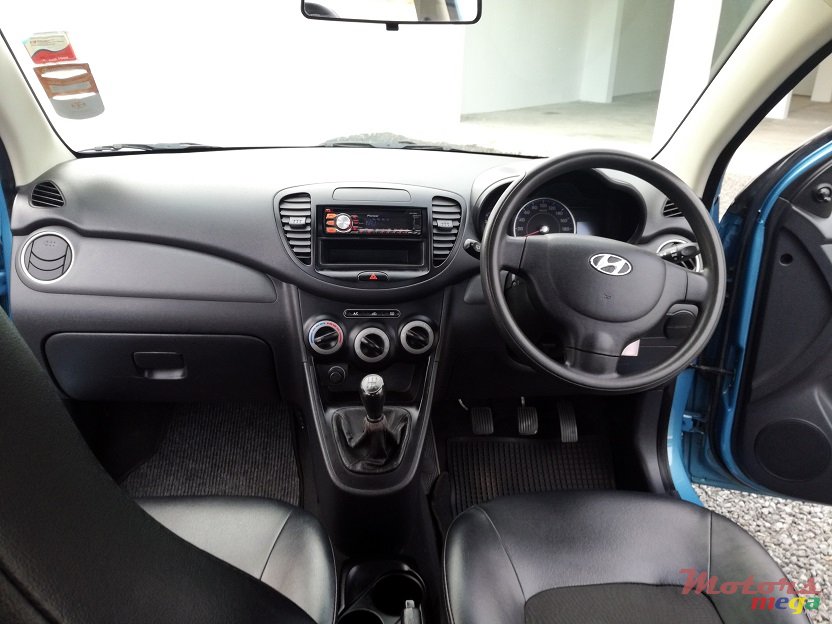 2015' Hyundai i10 Manual photo #3