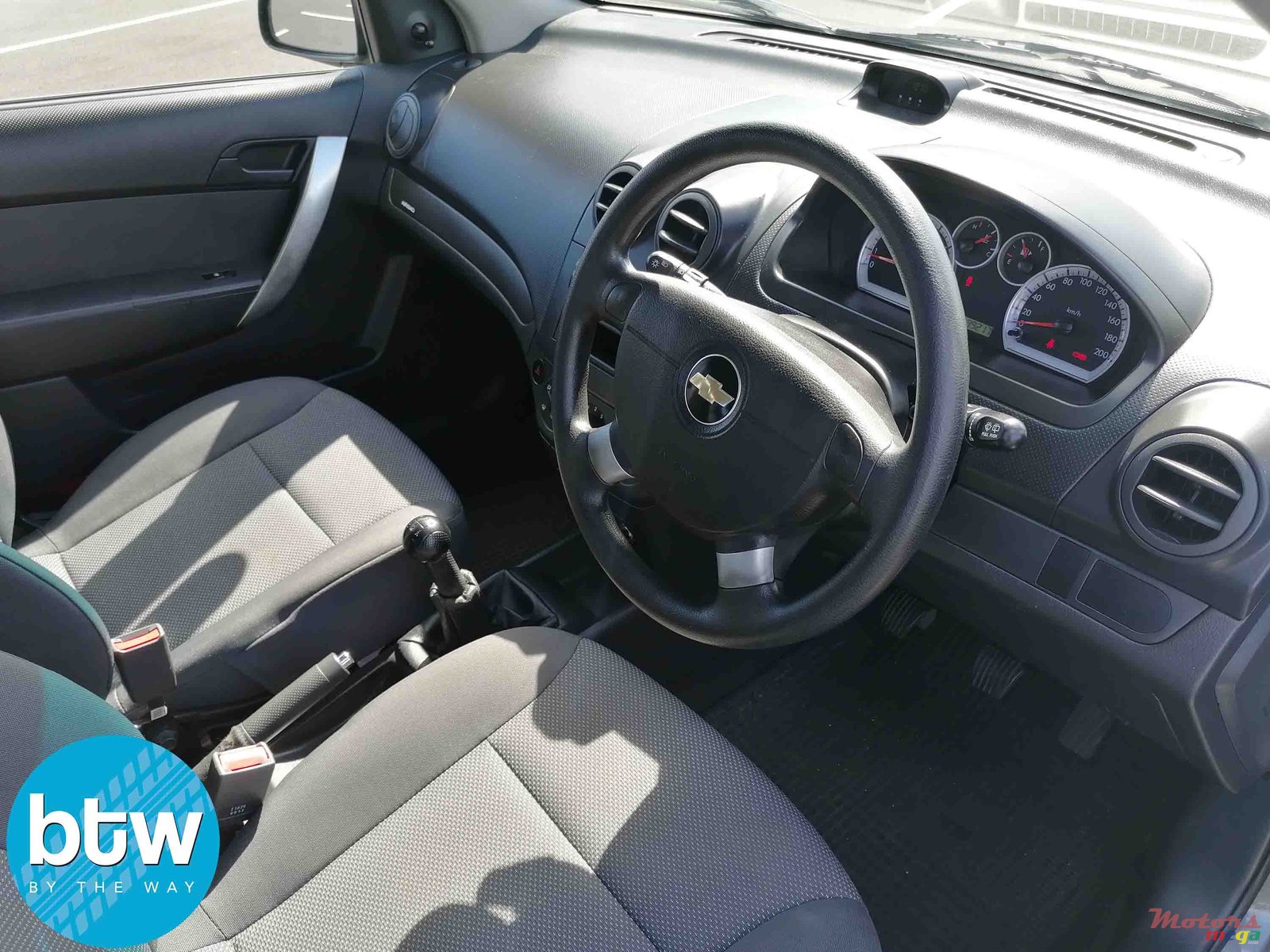 2011' Chevrolet Aveo LS photo #5