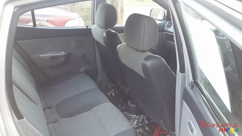 2005' Kia Picanto photo #4