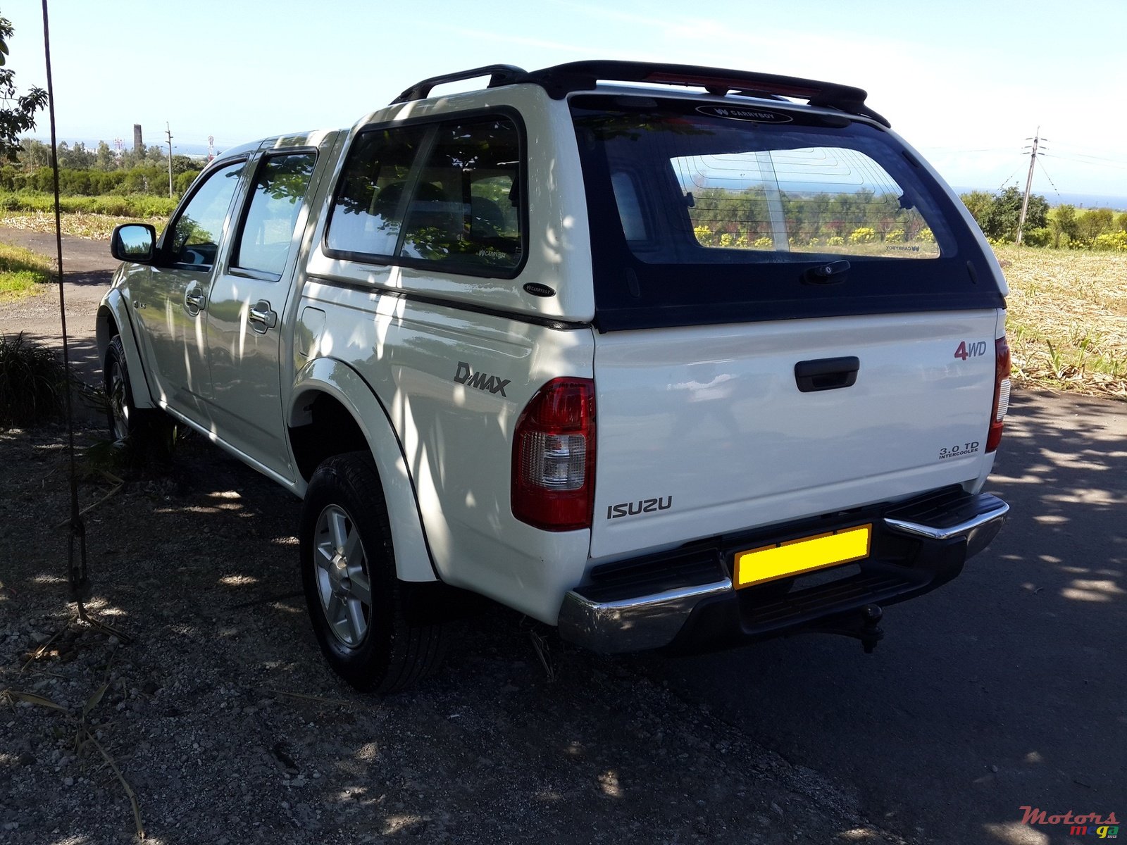 2003' Isuzu DMAX (LS) 4x4 photo #4