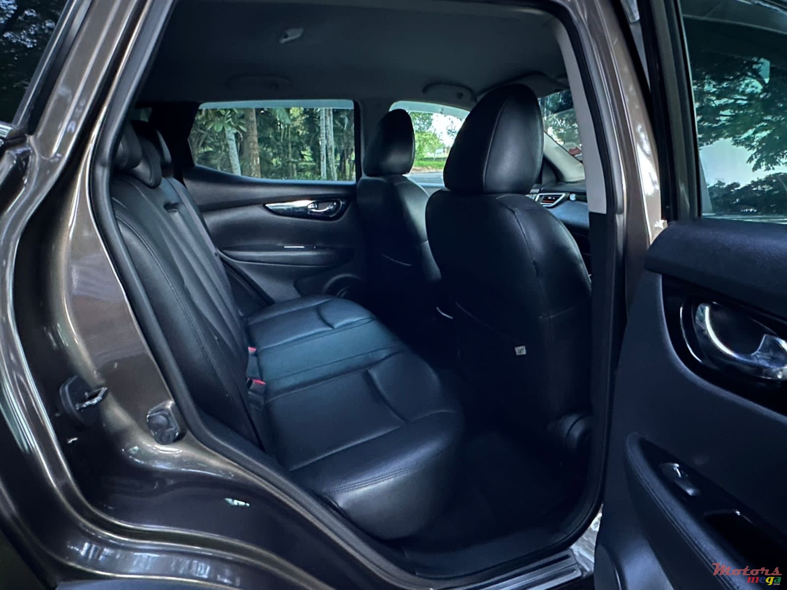 2015' Nissan Qashqai 1.2 Turbo photo #7