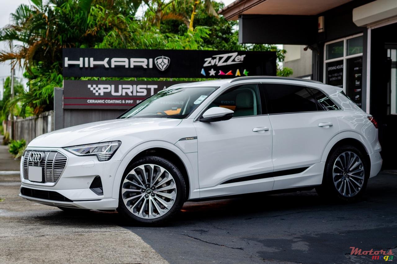 2021' Audi e-tron photo #3
