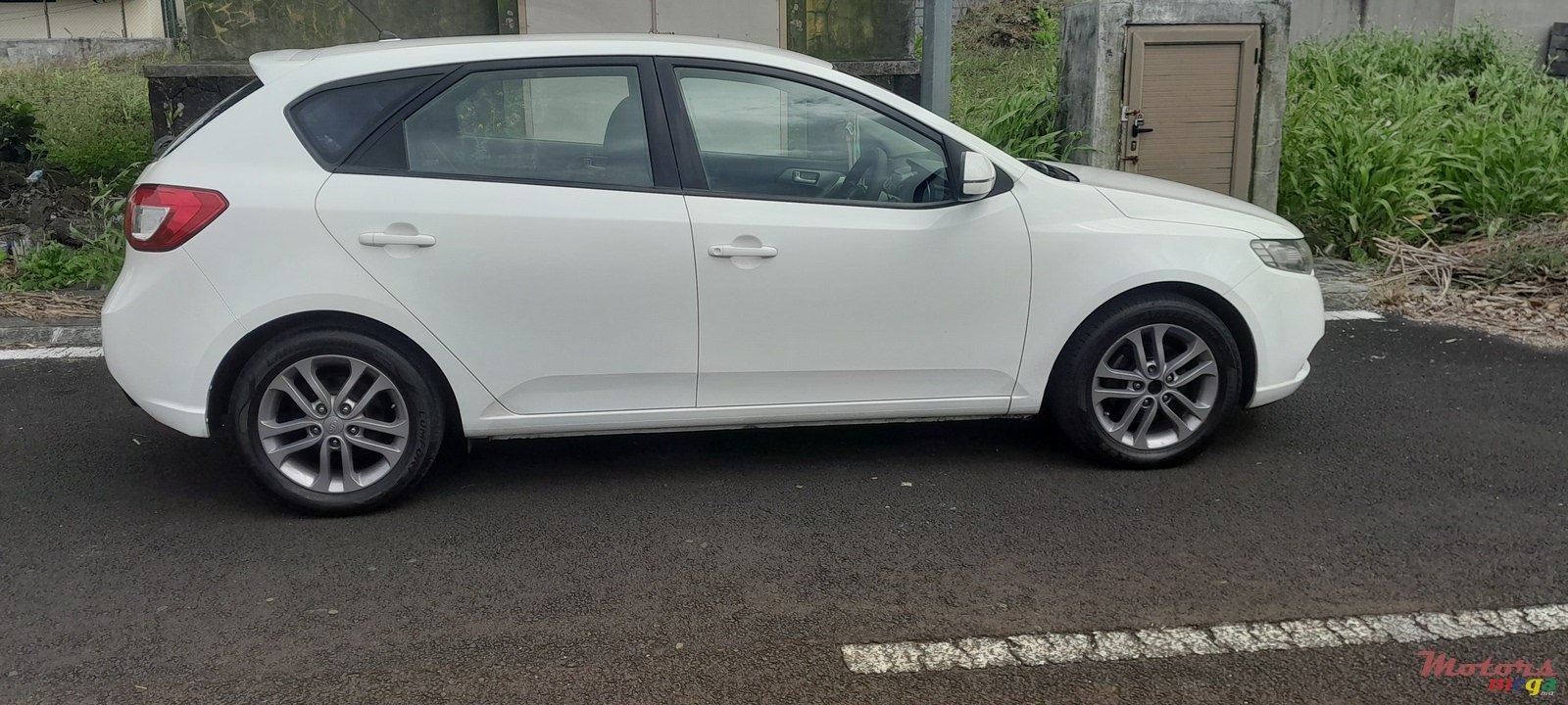 2011' Kia Cerato photo #4