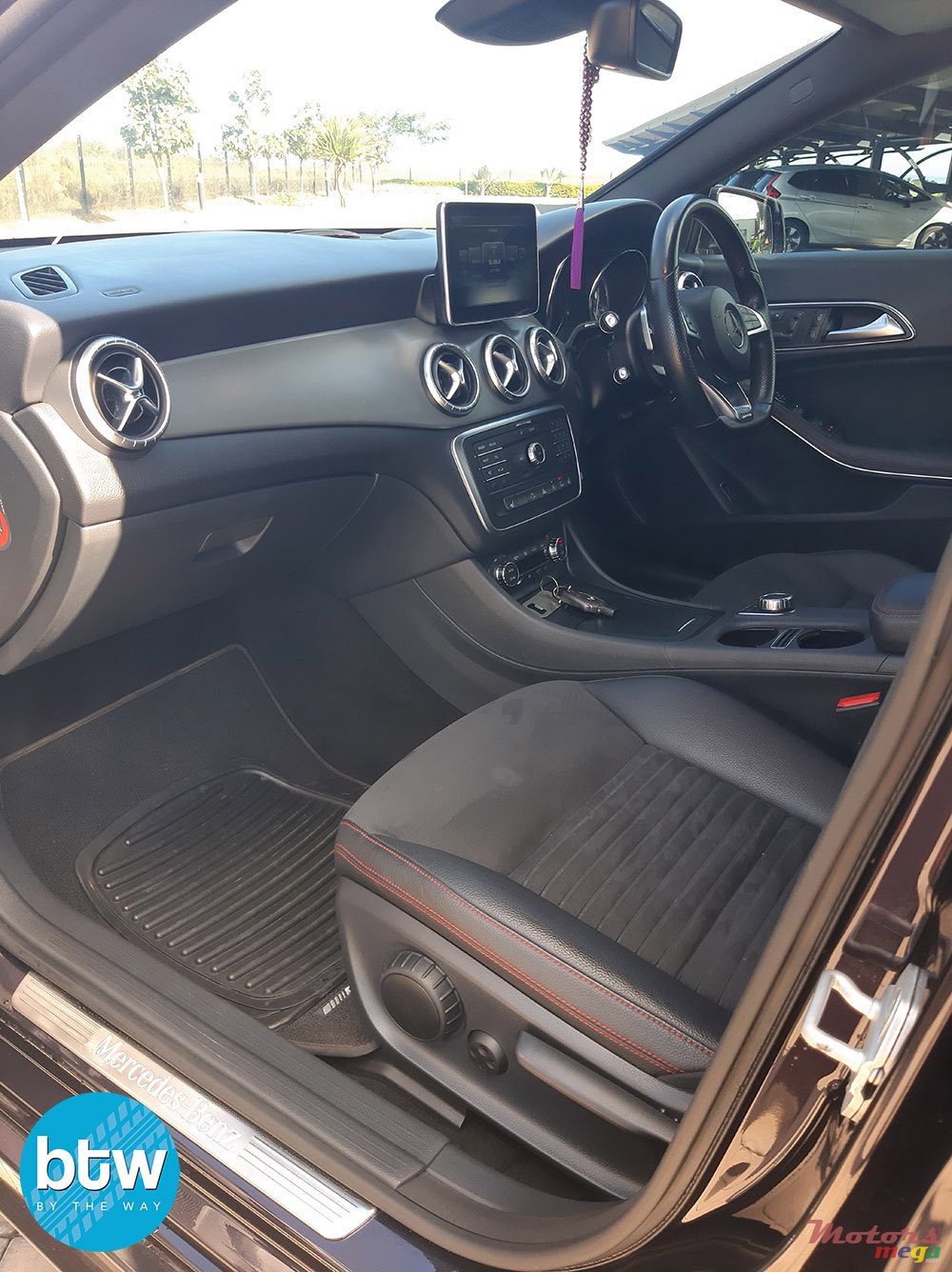 2015' Mercedes-Benz CLA 180 photo #5