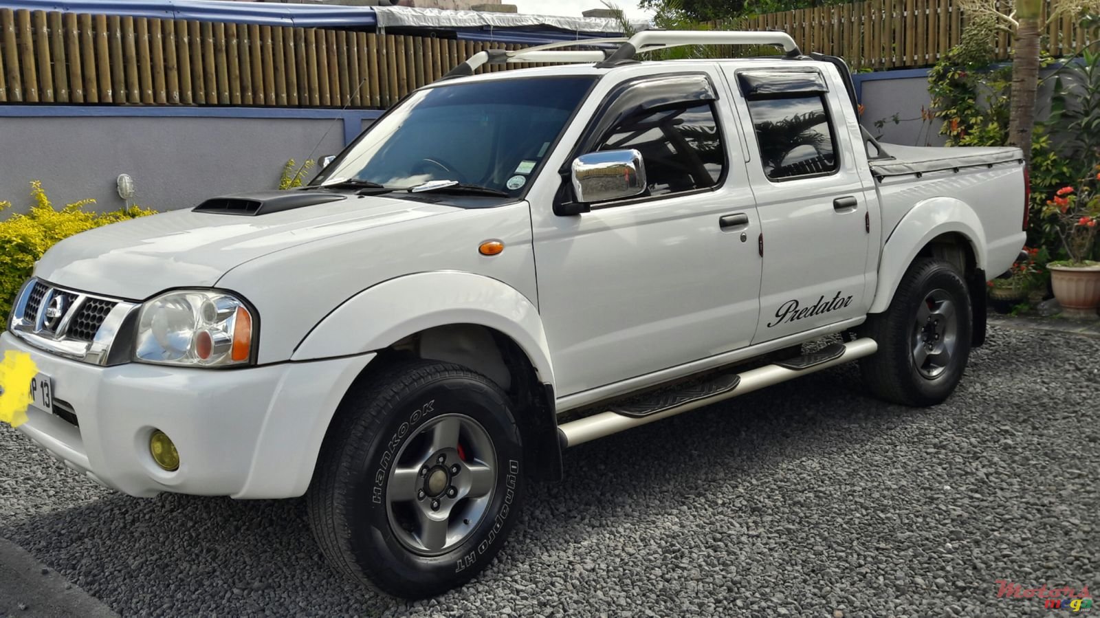 2013' Nissan Hardbody NP300, Predator photo #1