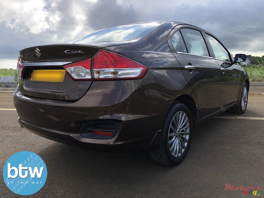 2017' Suzuki Ciaz photo #3