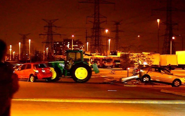 Driverless John Deere tractor terrorizes Walmart parking lot