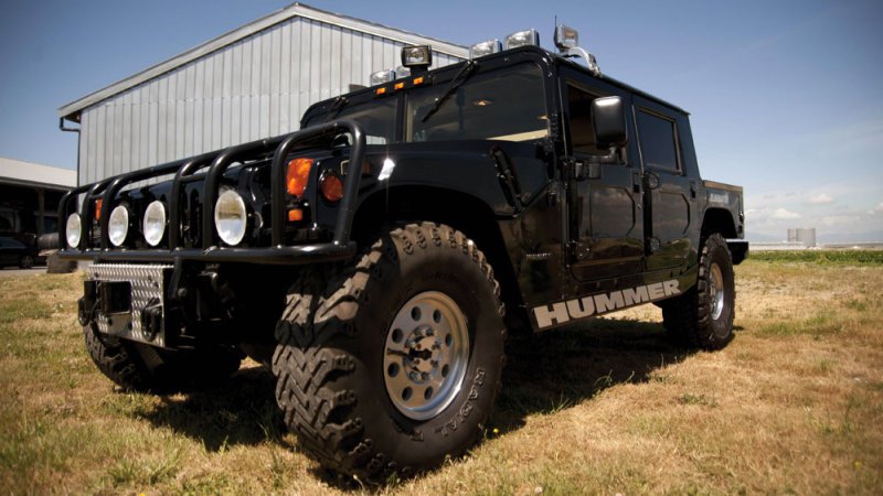 Picture Yourself Rolling In Tupac Shakur's 1996 Hummer
