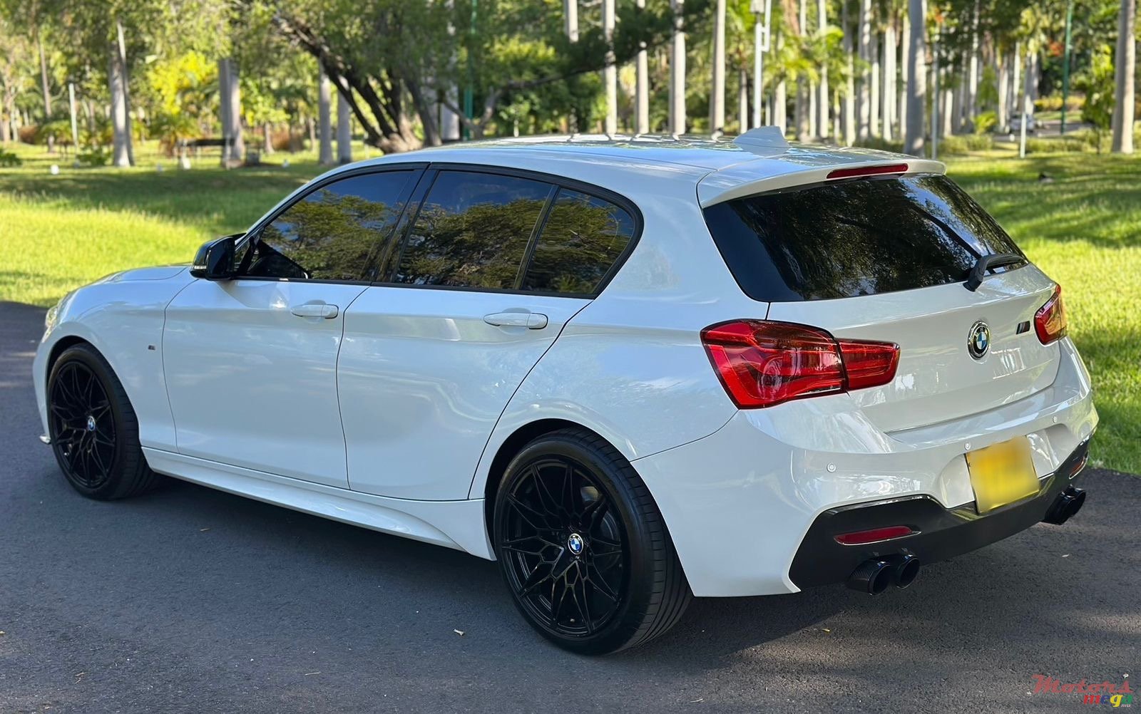 2015' BMW 118 photo #4