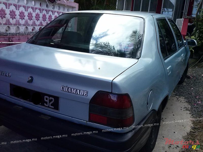 1992' Renault 19 photo #4