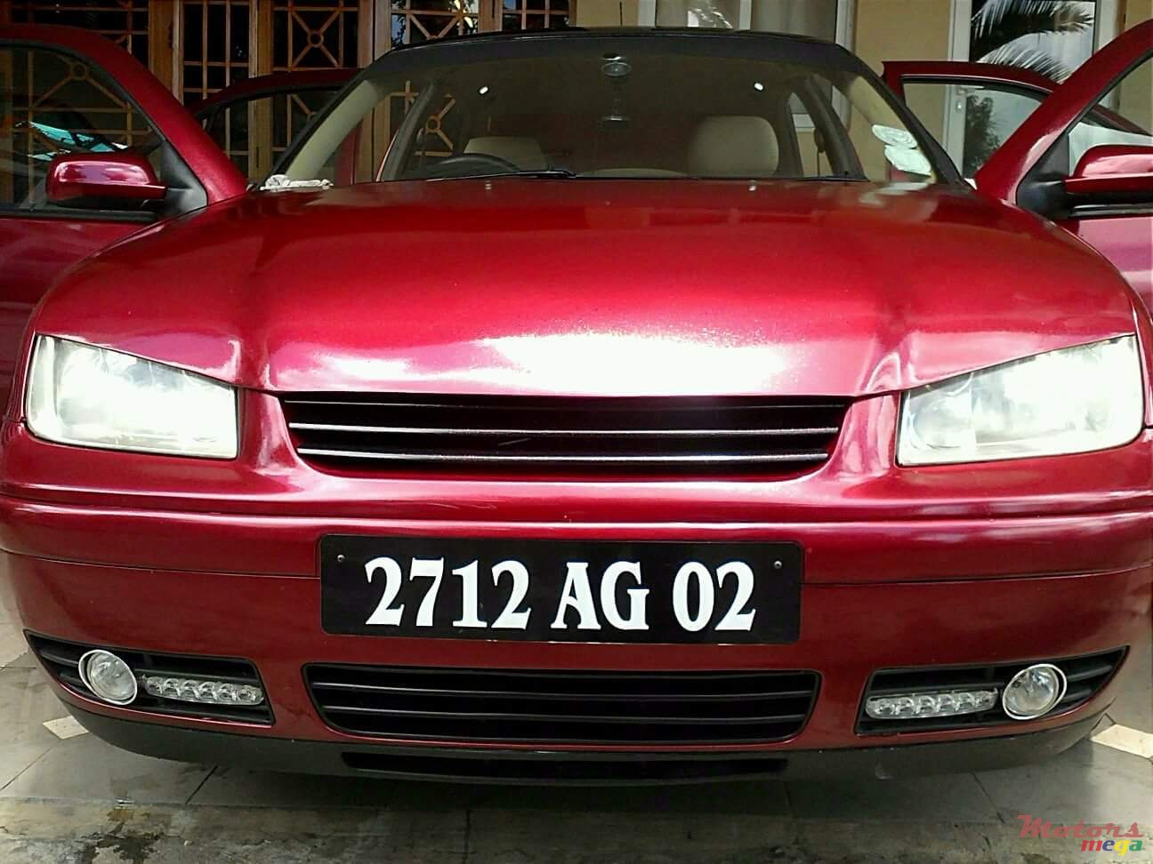 2002' Volkswagen Bora photo #1