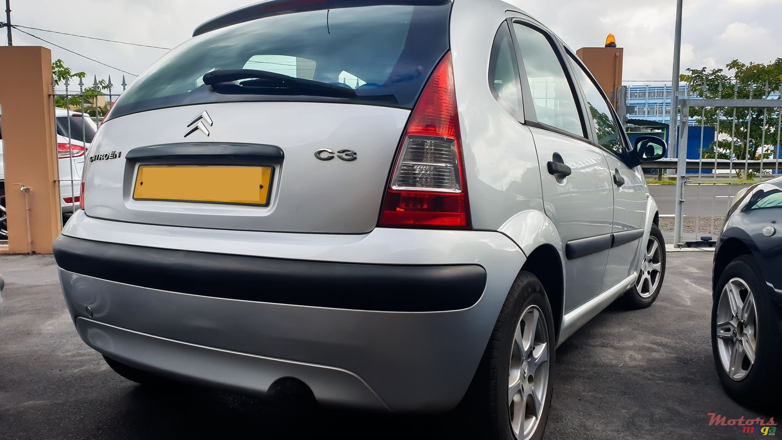 2010' Citroen C3 photo #2