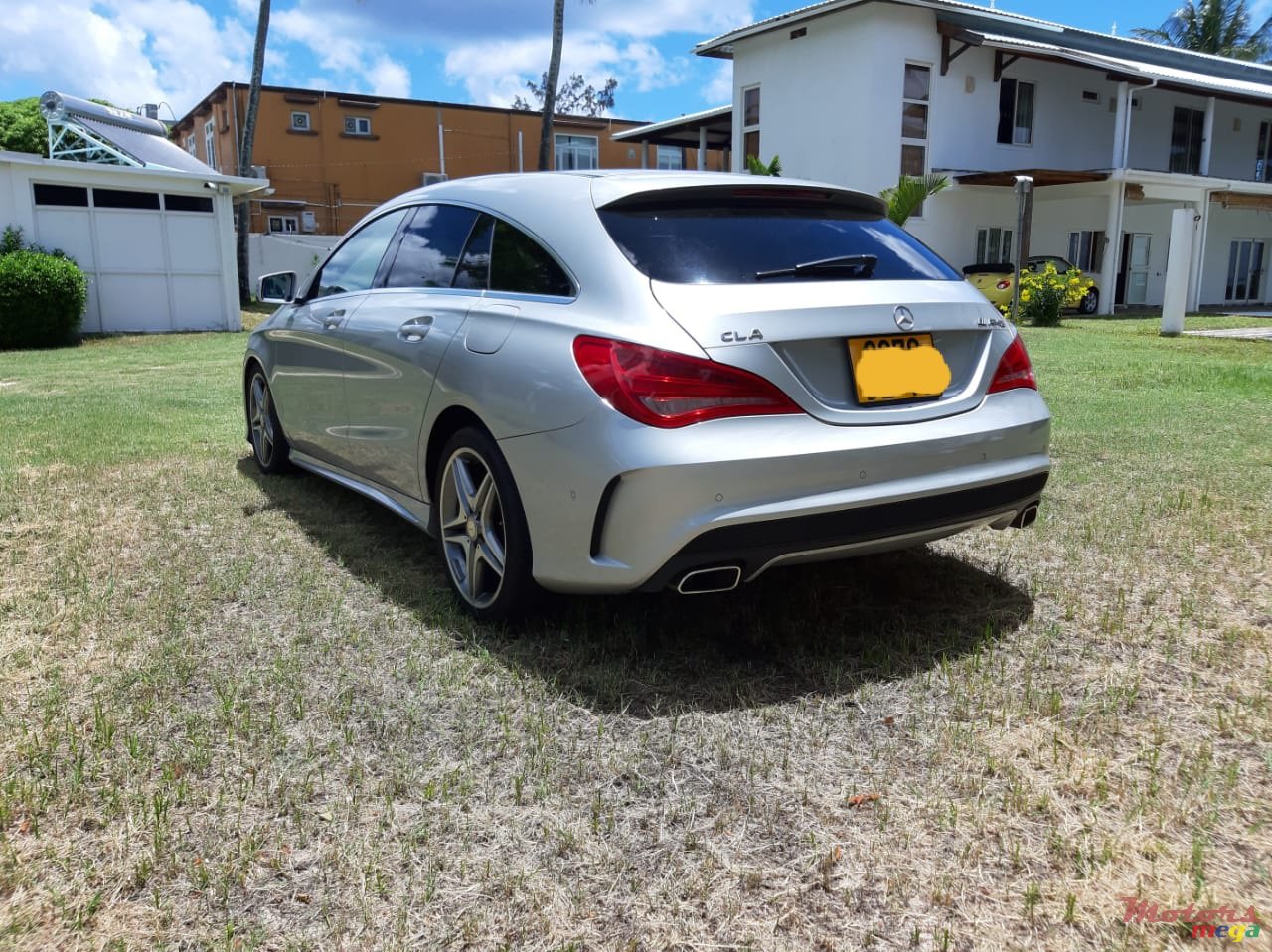 2016' Mercedes-Benz CLA 180 shooting brak photo #2